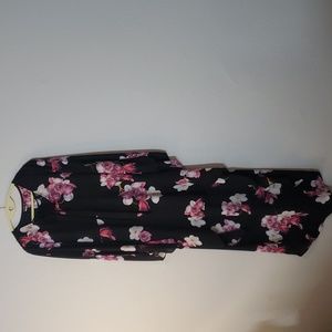 Venus hi low floral dress. Size 10. EUC